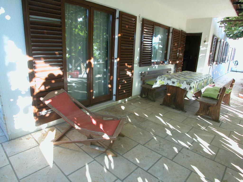 Diana'S Place พูลา ภายนอก รูปภาพ